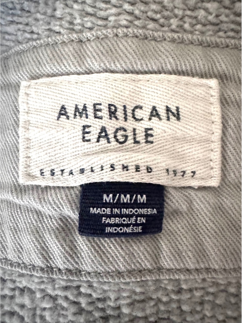 Grey American Eagle cropped sweatshirt long sleeve 1/4 button up size M - Picture 4 of 7